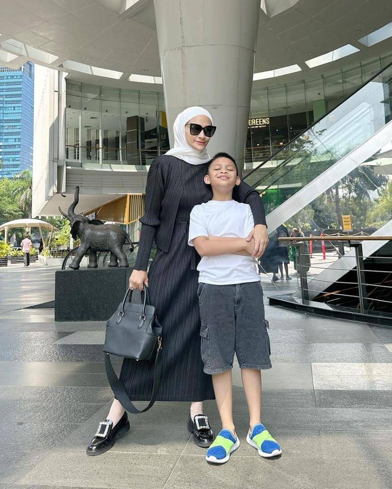 Instagram.com/putri_zulhas